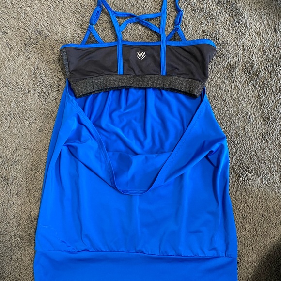 Blue Workout Shirt - Picture 2 of 2